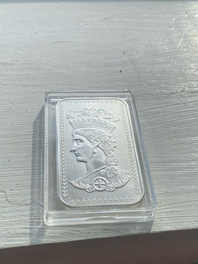 1 oz .999 silver royal gothic  bar