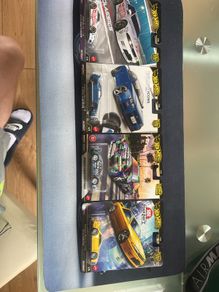 Hot Wheels Premium 4x Nissan Skyline