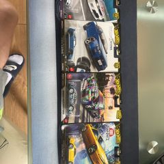 Hot Wheels Premium 4x Nissan Skyline