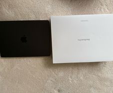 MacBook Pro M5 24GB 1TB Mint