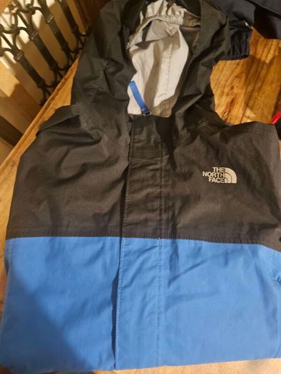 Northface wind breakers x2