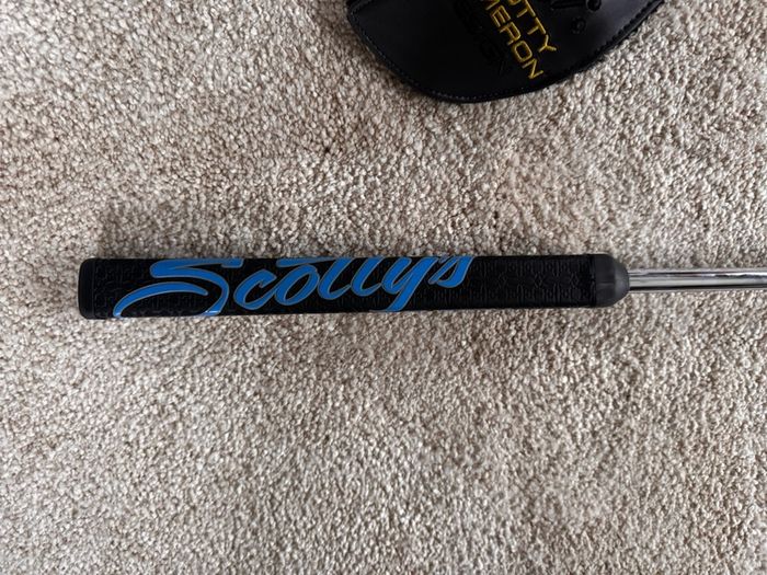 scotty cameron phantom 11