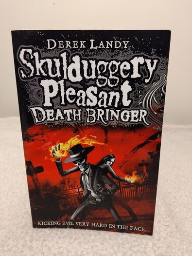 Skulduggery Pleasant Books collection By Derek Landy