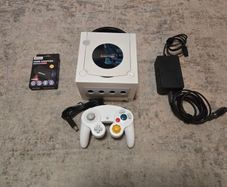 Nintendo GameCube Console White Controller | HDMI Adapter | Power Supply
