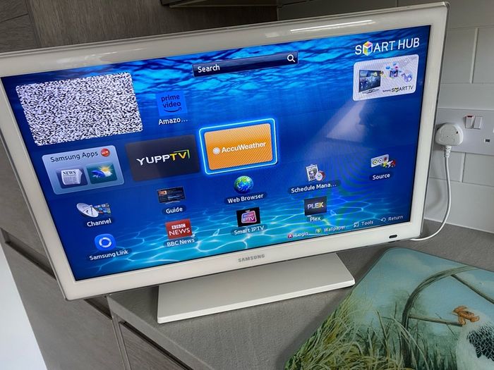 Smart TV White Samsung TV HD LED