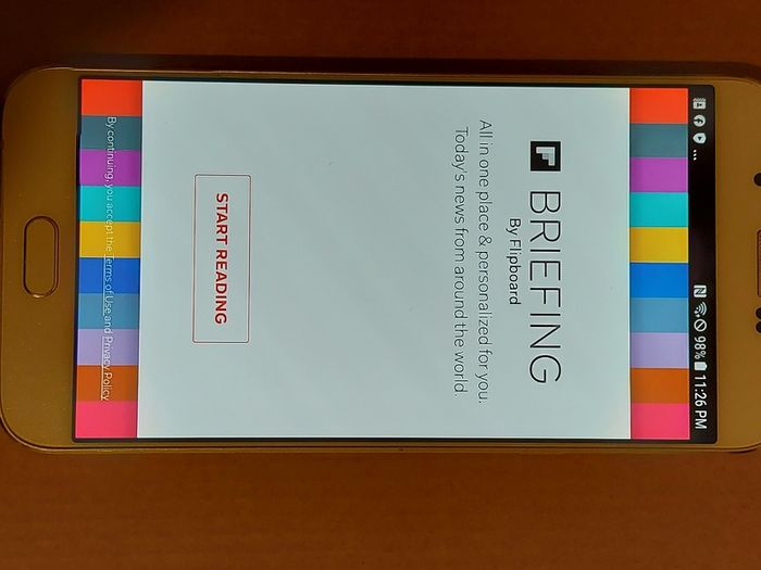 Samsung Galaxy A8, Model SCV32, 32GB HDD, 2GB Ram, excellent condition and working great