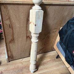 newel post