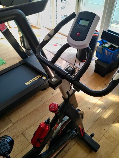 Exercise spin bike