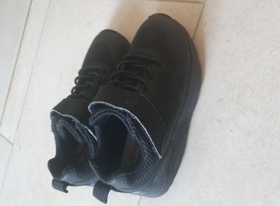 Size 10 Black Skechers With Velcro