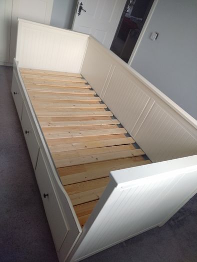 Single/Double bed with mattress(double)
