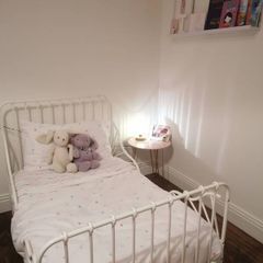 Kids extendable bed with mattress