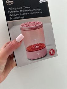 makeup brush cleaner