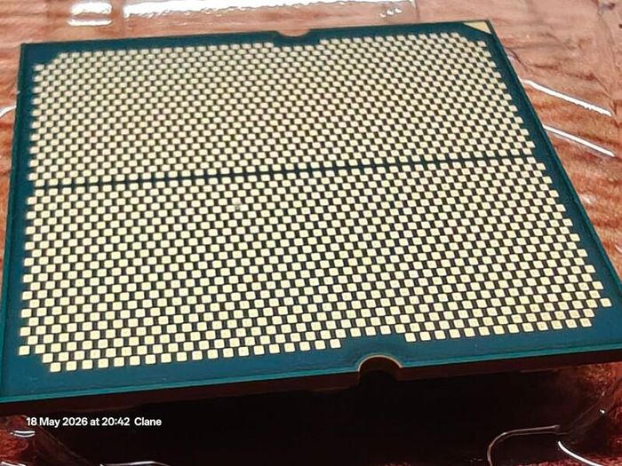 AMD Ryzen 7 7800X3D Desktop CPU , like new