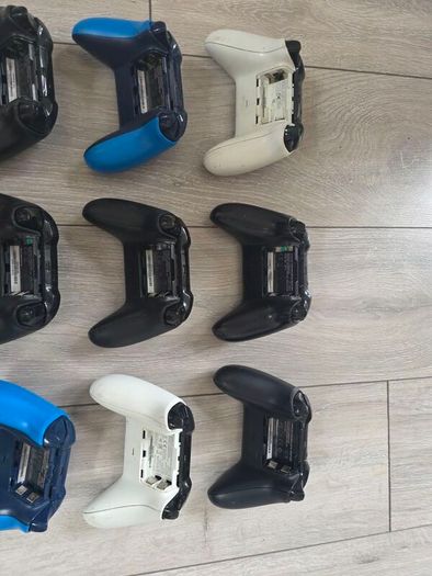 14 x Xbox One Controllers (Free Post)