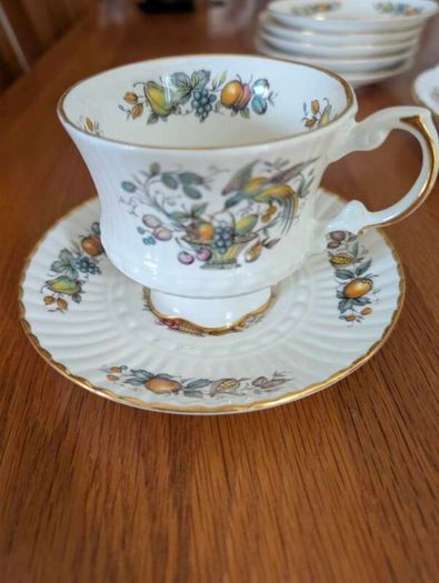 Rare 21pc Royal Tara "Birds and Fruit" Tea Set - Fine Bone China, Made in Galway