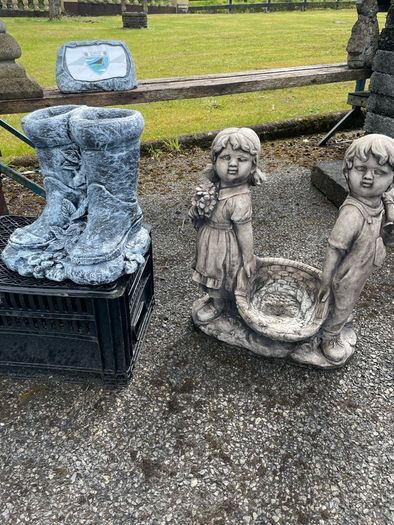garden ornaments