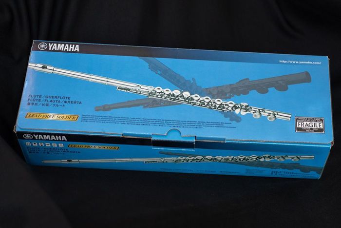 Yamaha YFL-222 student flute