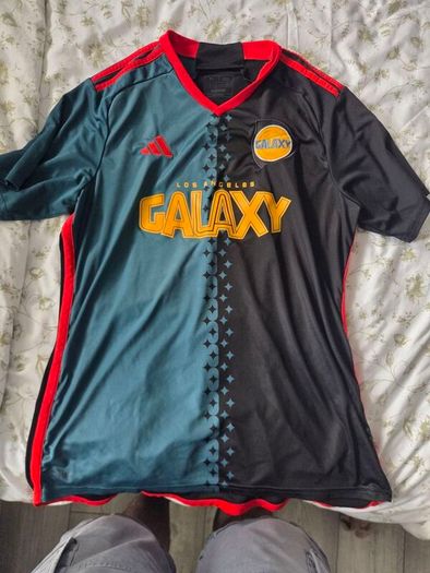 La Galaxy 2024 third shirt