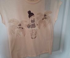 NEW Girls Tee Shirt
