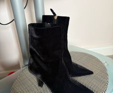 woman boots