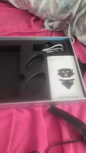 red light face mask and neck mask only used 1 time .cost 300e receipt  in add .
