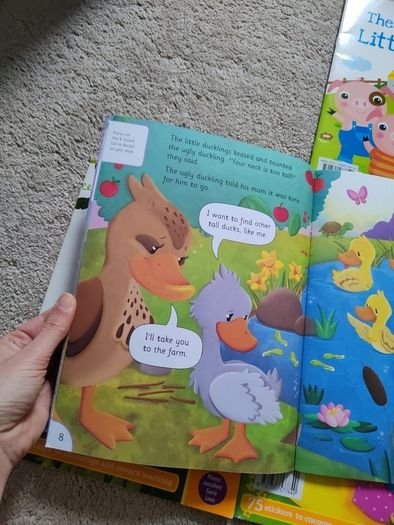 early reader books bundle of 5 books level 1 & 2 plus Write and Wipe  phonics book
