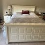 kingsize bed Image 3