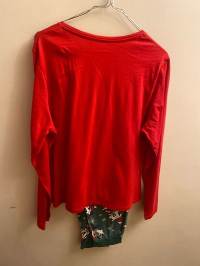 Christmas pyjamas (med)