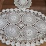 vintage retro tray with large doilies +2 small Image 2