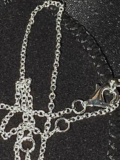 Silver Tri-Stone Heart Collar Necklace Brand New