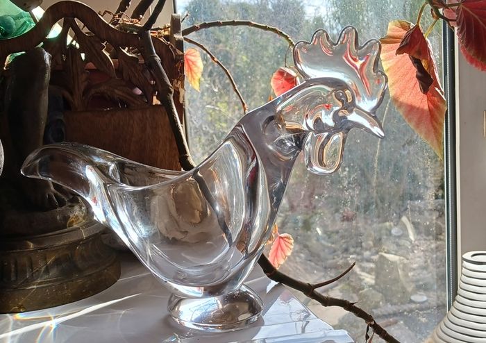 French 1970s Vannes crystal hen bowl