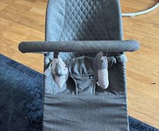 baby gravity bouncer