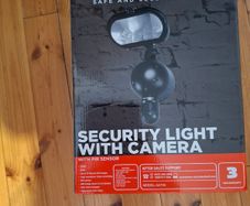 Security Camera with light with PIR sensor