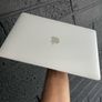 MacBook Pro 2017 Image 4