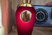 Lucrethia V Canto perfume