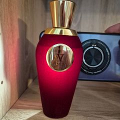 Lucrethia V Canto perfume