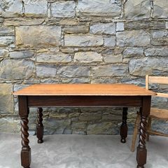Victorian Solid Oak Dining Table.