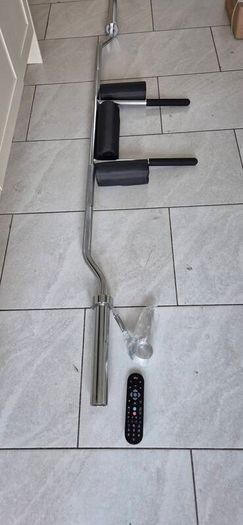 brand new 22kilo safety squat bar