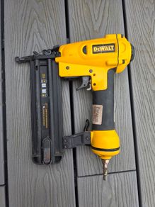 DeWALT D51238 nailer