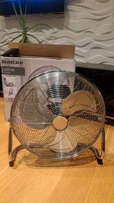 Floor fan