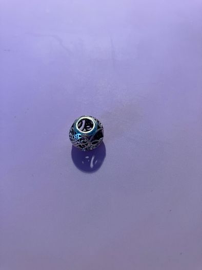 Pandora letter charm L