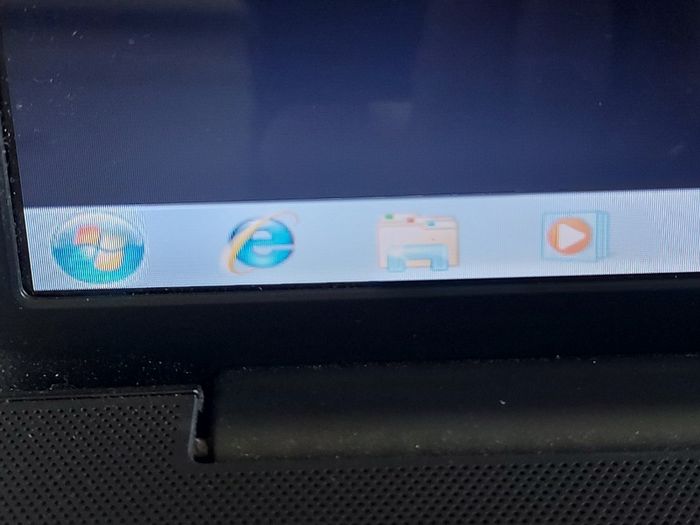 Compaq Presario CQ50, AMD Sempron SI-40, 2.0GHz, 1GB Ram, Windows 7, 32 Bit, Firefox, Opera and chrome, excellent cosmetic condition, Vintage Laptop