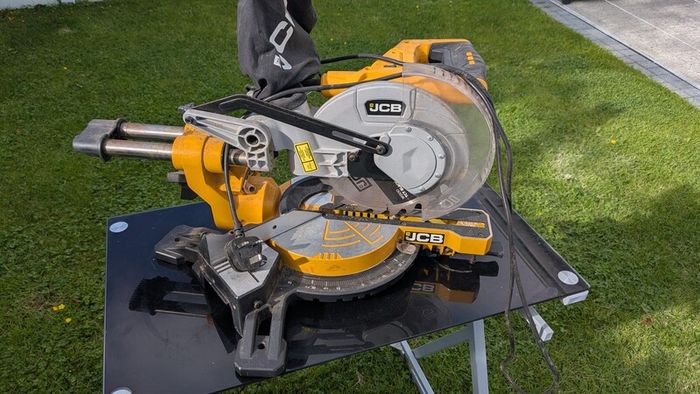 JCB Sliding Compound Mitre Saw