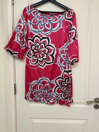 Pink floral print dress - never worn