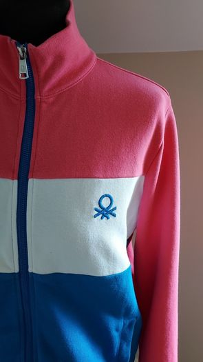 Benetton zip up top