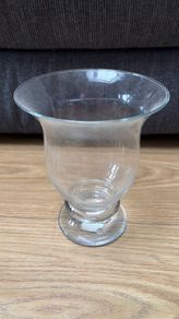 Glass vase