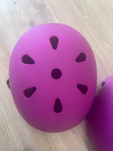 skate helmet