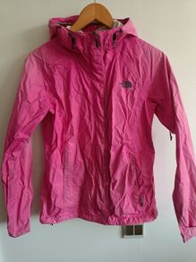The North Face HyVent 2.5L Waterproof Jacket -  Women's S/P - Pink