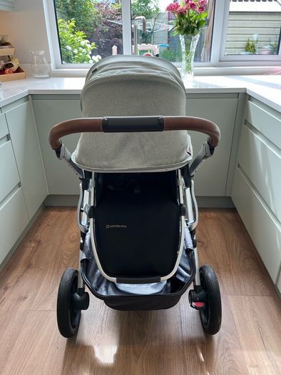 Uppababy Vista V2