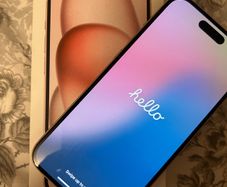MINT  IPhone 15 Rose gold